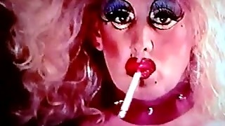 Smoking PVC Dragqueen